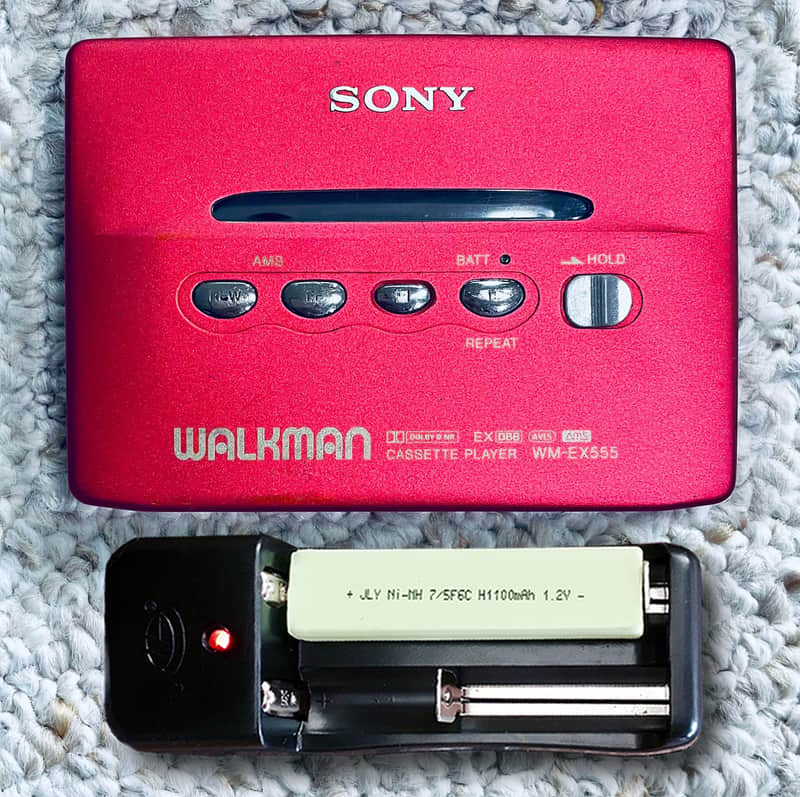 Sony WM-EX555 Walkman Cassette Player, Excellent Rare Red ! Tested