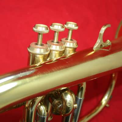 Couesnon Star Bb flugelhorn 1970's - Lacquered Brass image 3