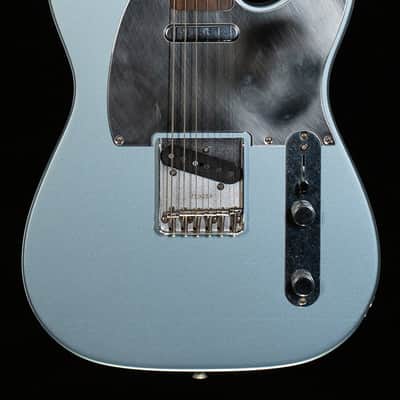 Fender Chrissie Hynde Telecaster Rosewood Fingerboard Ice Blue Metallic (717) image 3