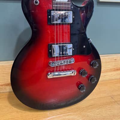 Gibson Les Paul Studio 2021 - Black Cherry Burst image 2