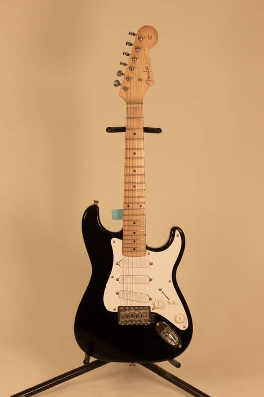 フェンダージャパンミニストラトMST-32 Fender MST-32 Mini Stratocaster MIJ | Reverb