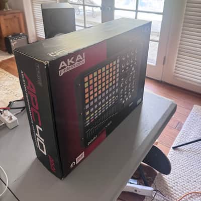 Akai APC40 2010s - Black image 2