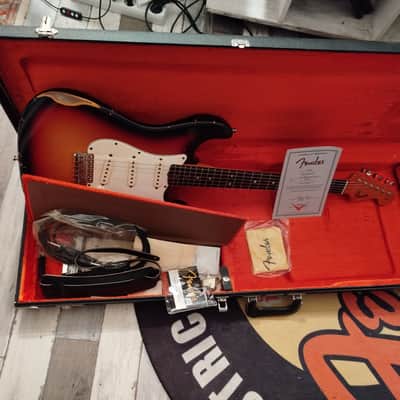Fender Stratocaster custom shop 65 ..2005 - Sunburts image 7