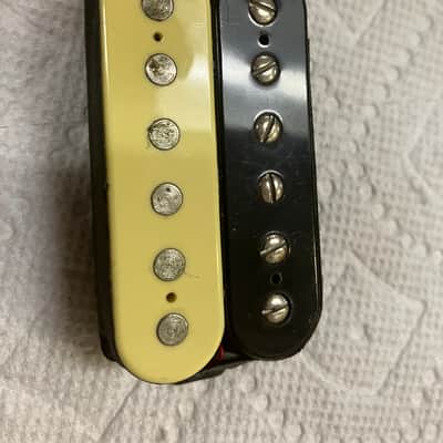 Axis Neck pickup 2000’s - Zebra image 1