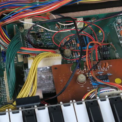 Korg PolySix polyphonic programmable synthesizer + CHD MIDI in + new battery image 10
