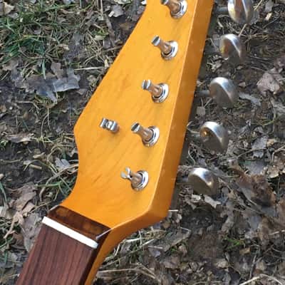 Custom Lefty Aged Loaded Relic Fender Lic. Strat Guitar Neck Amber Nitro Nickel Tuners image 2