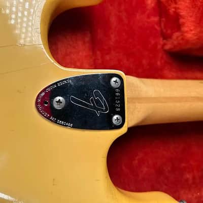 Fender Stratocaster with 3-Bolt Neck, Maple Fretboard 1971 - 1977 - Olympic White image 19