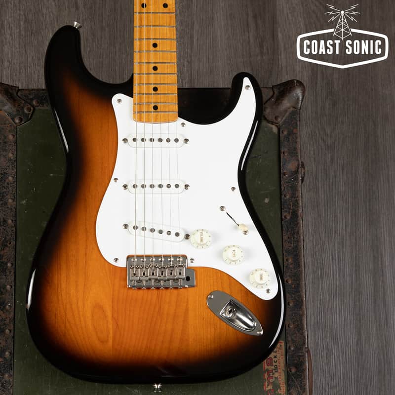 2004 Fender '62 reissue Stratocaster ST62-58US Crafted in Japan