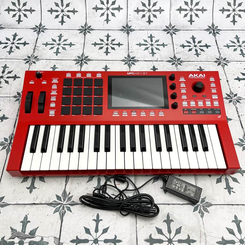 Akai MPC Key 37 Standalone Workstation Synthesizer image 1