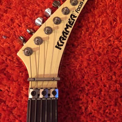 Kramer Focus 3000 Strat MIJ Japan W Original Floyd Rose Banana Headstock 1986 White image 8
