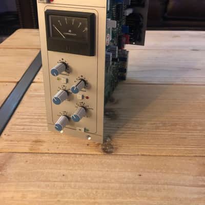 Solid State Logic XR626 X-Rack Stereo Bus Compressor in Mynx Rack 2010s - Silver image 10