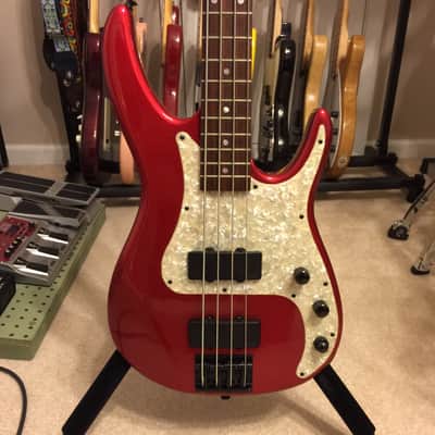 1994 Peavey Axcelerator Bass Made in USA with case image 1