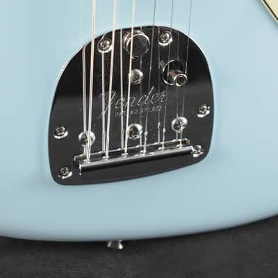 Fender Vintera III Mid '60s Jazzmaster Sonic Blue Rosewood Fingerboard image 4