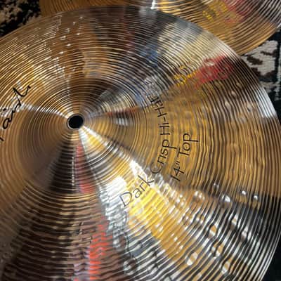 Paiste 14" Signature Dark Crisp Hi-Hat Cymbals (Pair) - Traditional image 2