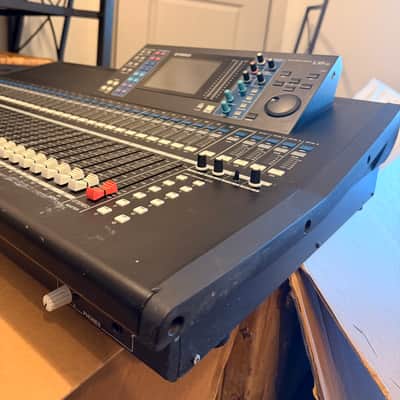 Yamaha LS9-32 Digital Mixing Console 32-Channel Mixer (CLEAN) image 3