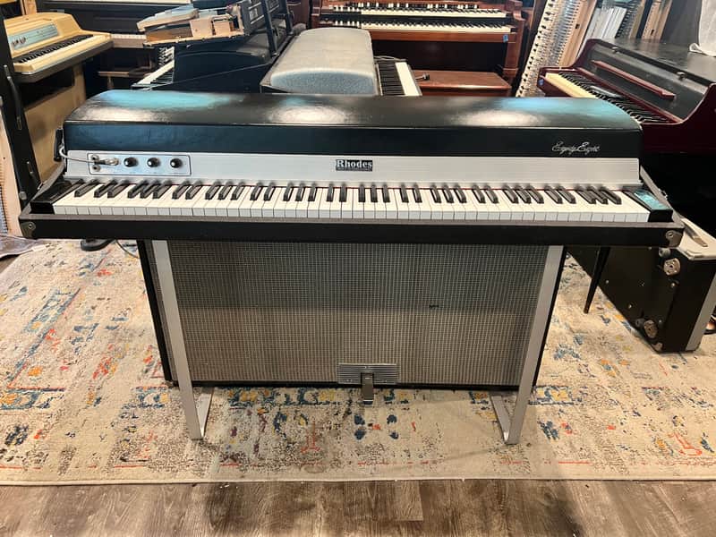 Rhodes Mark II Suitcase Piano 88-Key Electric Piano (1980 - 1983