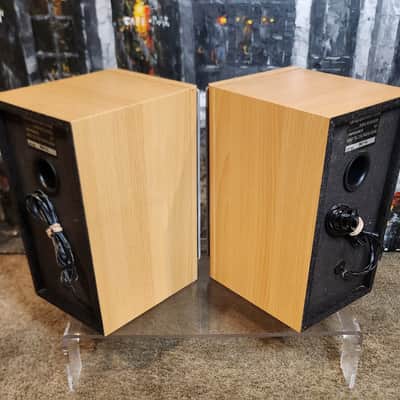 Aiwa Aiwa SX-LM191  pair of compact, wired vintage bookshelf speakers 90s  - Oak wood veneer image 5