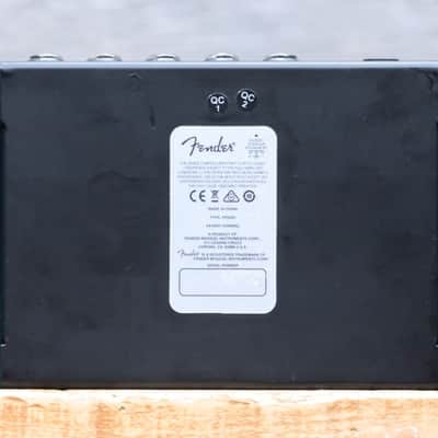 Fender Reflecting Pool Delay/Reverb Very Realistic Algorithms Effect Pedal w/Box image 4