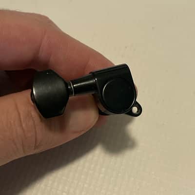 2020's Kramer Nightswan Baretta Series GOTOH Style 6 In Line LH Black Tuners Tuning Pegs image 5