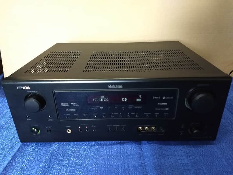 Denon AV Surround Receiver AVR-788 image 1