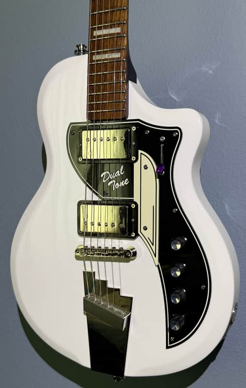 Supro 1224DBHT Limited Edition David Bowie 1961 Dual Tone Hardtail 2019 W/Hardshell Case and Strap Locks image 1