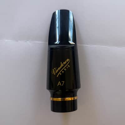 Vandoren SM813M V16 Series A7 Hard Rubber Alto Saxophone Mouthpiece - Medium Chamber 2010s - Black image 4