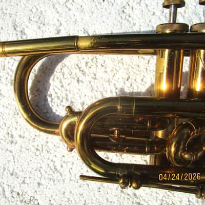 Holton Collegiate Cornet, 1940, Gold, Case, Very Clean image 8