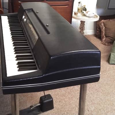 Wurlitzer 200A 64-Key Electric Piano 1974 - 1983 - Black image 2