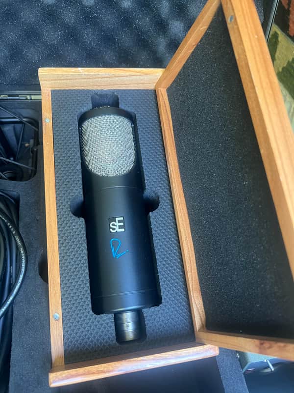 sE Electronics RNT Rupert Neve Multipattern Tube Condenser Microphone - Excellent condition image 1
