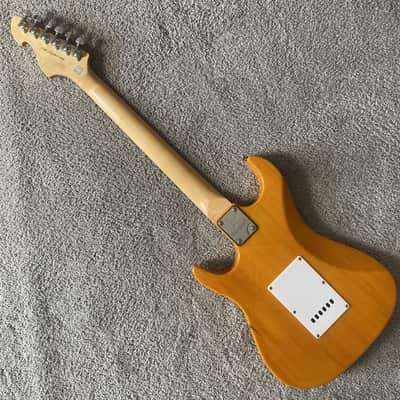 Xavier Tiger Maple Strat Style Electric Guitar, Alder Body, Maple Neck, Rosewood Fingerboard image 2