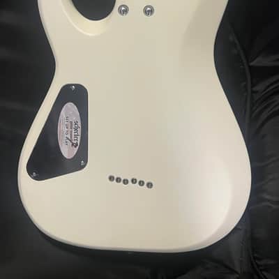 Schecter C-6 Deluxe 2002 - Satin White image 3