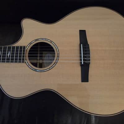 Taylor 814ce-N Acoustic/Electric Nylon String Guitar image 2