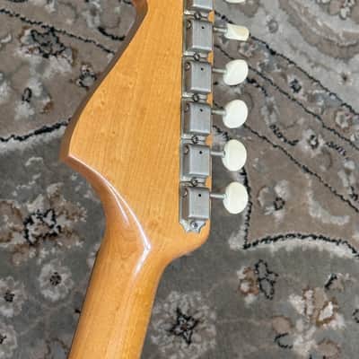 Fender Duo-Sonic with Rosewood Fretboard 1961 - 1964 - Transparent Red image 12