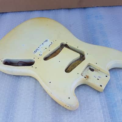 1964 FENDER DUO SONIC USA BODY image 5