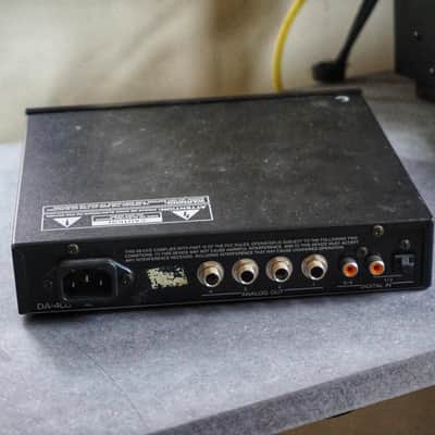 Roland DA-400 DAC Digital Analog Converter (MPC3000) image 3