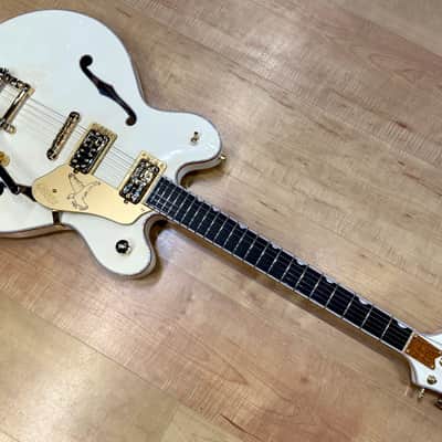 Gretsch Falcon Center Block LImited Edition with String-Thru Bigsby and Gold Hardware 2025 - Vintage White image 6