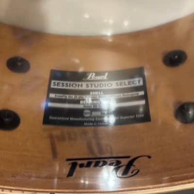 Pearl STS1455S/C405 Session Studio Select 14x5.5" Snare Drum 2018 - 2020 - Nicotine White Marine Pearl image 11