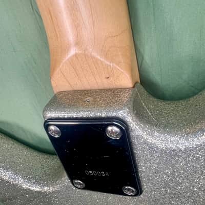 DiPinto Galaxie 2 - Silver Sparkle w/Hard Case image 11