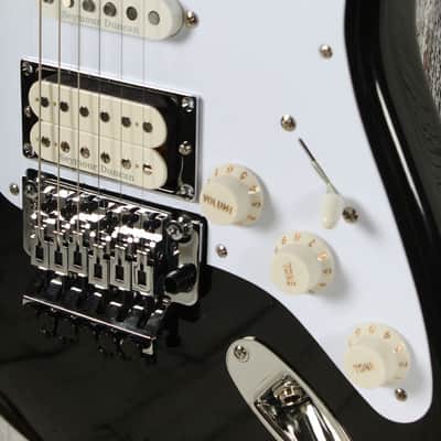Fender LTD 50th Anniversary Dave Murray Stratocaster Electric Guitar w Gig Bag image 5