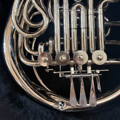 Silver  Double French Horn with case and mouthpiece image 3