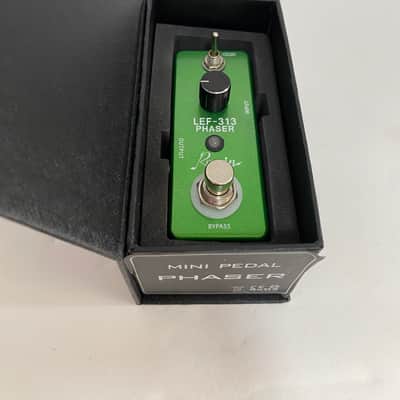 Rowin LEF-313 Mini Pedal Phaser - Vintage Electric Guitar Effect Pedal - 3.5" image 7