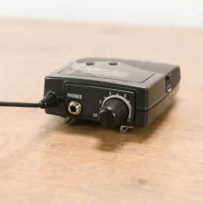 Sennheiser ew 300 IEM G3 Wireless In-Ear Monitoring System - 516-558 MHz CG015AD image 13