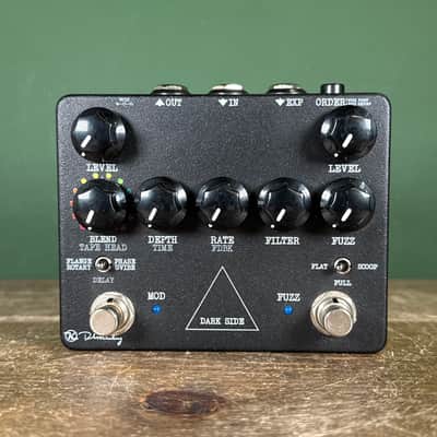 Keeley Dark Side Workstation V2 with Effect Order Switch 2016 - Present - Black image 2