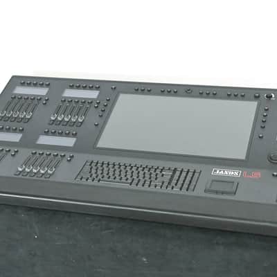 Jands Vista L5 Lighting Control Console with 4096 DMX Channels CG01FDE *ASK FOR SHIPPING* image 1