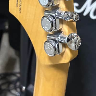 Fender Deluxe Stratocaster HSS with Maple Fretboard 2017 - 2021 - Tobacco Sunburst image 12