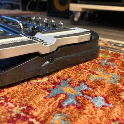 Line 6 Floor POD Plus Multi-Effect & Amp Modeler 2007 - 2008 - Black image 7