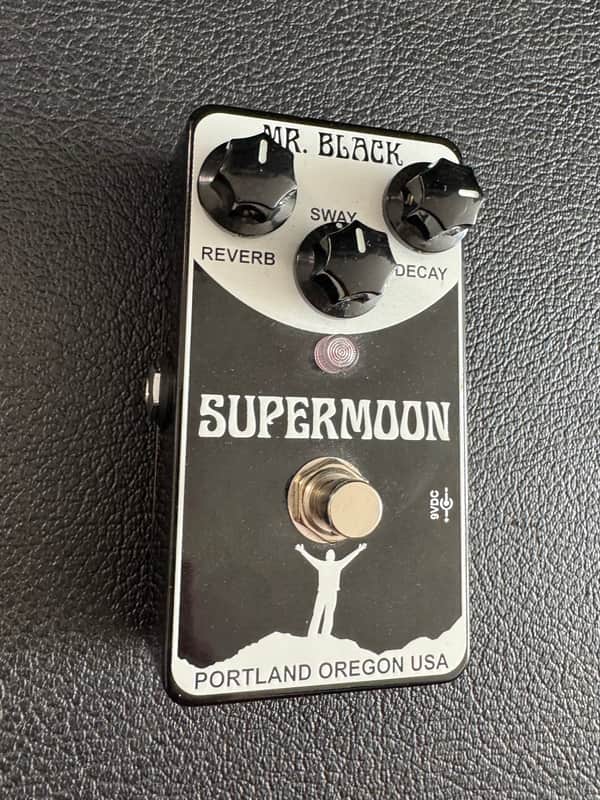 Mr. Black Supermoon