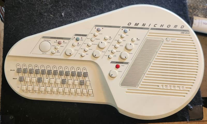 Suzuki OM-300 Omnichord 1996 - Beige image 1