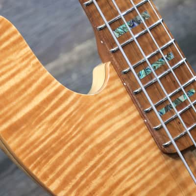 Sire Marcus Miller V10 4-String (Ash) 2nd Generation Natural Electric Bass w/Bag image 7