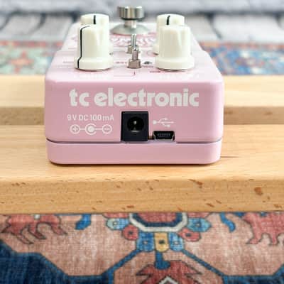 TC Electronic Brainwaves Pitch Shifter Pink image 4